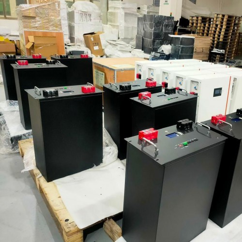 Акумуляторна батарея Lifepo4 51.2V 300Ah BMS200A із вбудованим LCD дисплеєм